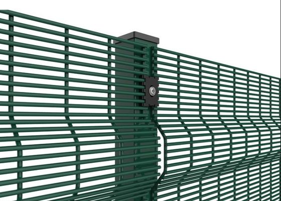 4.0mm grünes 4x4 schweißten Draht Mesh Fence Hot Dip Galvanized