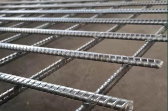 Feuerverzinkte geschweißte Drahtgitterplatte 1x2m 2-6mm Draht