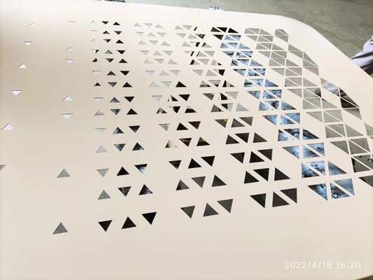 Pulverbeschichtung Bronze-Goldfarbe Honigsack-Rundloch-Loch Metallnetz Perforierter Metallblech