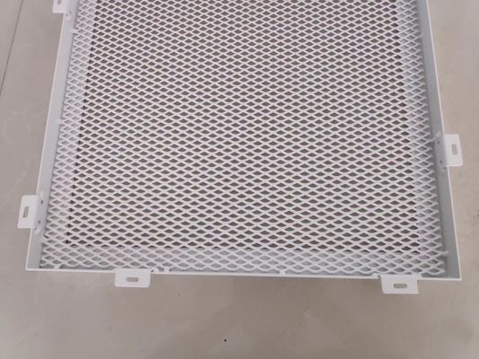 Weißpulverbeschichtetes ausgedehntes Metallnetz für Wandfassaden