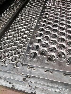 Aluminium 3,5 mm Runder Loch rutschfeste Sicherheitsgitter für Treppenbühnen
