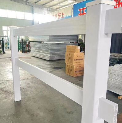 Weißes PVC-Vinyl-Pferdezaun für Ranch - Langlebig & Wartungsarm