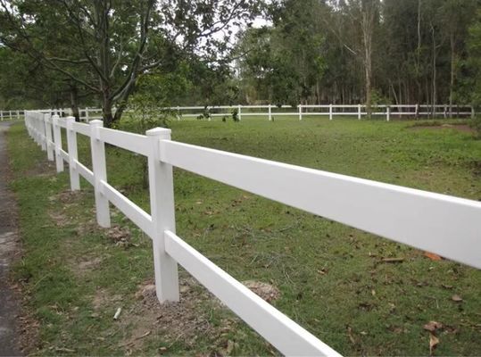 Rinder Vinyl 2 Schienen 3 Schienen Einfach zu montieren DIY PVC Ranch Schienenzaun
