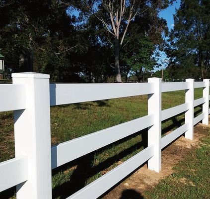 Einfache Installation 3 Schienen Design PVC Kunststoff Vinyl beschichtet Ranch Paddock Pferde Zaun
