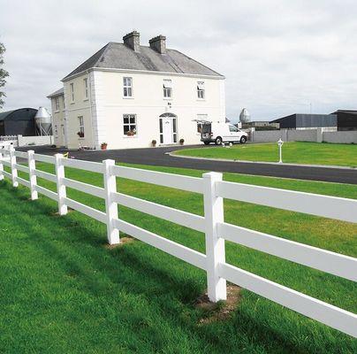 Vinyl für Rinder 3 Schienen PVC 2 Schienen Pferdepflanzungsstätte Bauernhof Zaun Post Ranch