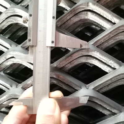 Schwerlastdichte 1,5 mm aus Edelstahl erweitertes Metallnetz für Laufstege