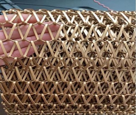 Bunter Aluminiumdekorations-architektonischer gesponnener Kettenglied-Maschen-Vorhang für Hotel