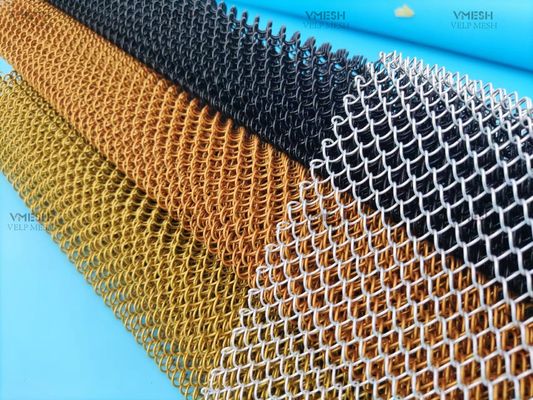 Architektonisches Krümmtes Gewebtes Drahtnetz Dekoratives Metallkettennetz Vorhang Alloy Mesh Coil Drapery
