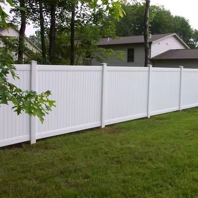 Feuerdichtes Außenzaun aus weißem Kunststoff aus Vinyl PVC für Dekorationsgarten