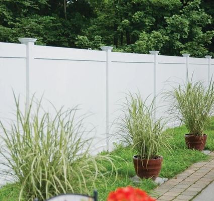 Einfache Installation PVC Voll Privatsphäre Vinyl Yard Zaun Panel