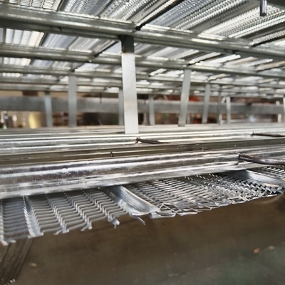 Verzinktes Stahlmaschinennetz mit hohen Giebeln aus Beton für die dauerhafte Formgebung