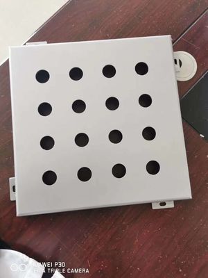 0.7mm 1mm 2mm Aluminiumverzinktes Edelstahlperforiertes Metall