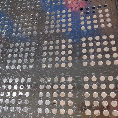 Pulverbeschichtetes Perforationsblech aus Aluminium und Edelstahl für architektonische Fassaden