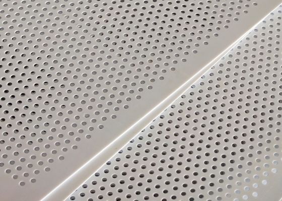 Weiße perforierte Mesh Panel Thin Sheet For Kunststofflebensmittelindustrie PVCs