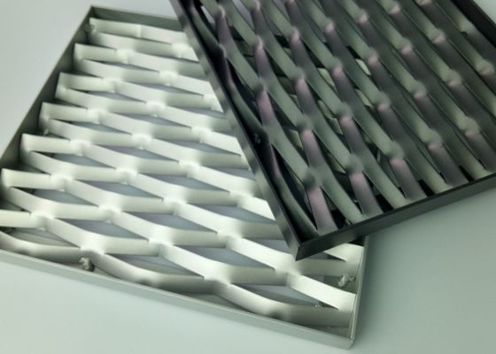 Gold Aluminium Streckmetall Fassadenverkleidung 3.5mm 4.0mm Mit Rahmen