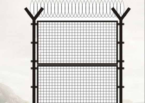 Y Quadrat Post Galvanisiertes Drahtnetz Zaun mit Rasiertraht 4,0 mm 4,5 mm