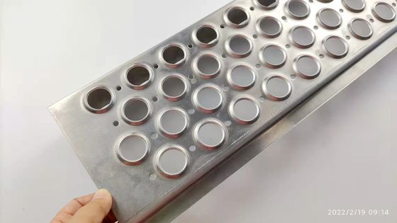 Galvanisiertes Stahldach Sicherheitsweggitter mit runden Löchern