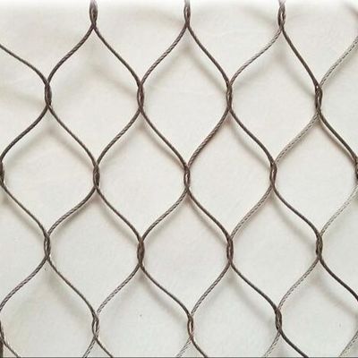 Dekoratives handgewebtes Edelstahl-Drahtseilnetz mit 1,5 mm/2 mm/2,5 mm Drahtdurchmesser und 25*25 mm/30*30 mm/50*50 mm Maschenöffnung für Volierennetze und Zoo-Netze