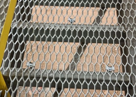 4.5mm Standard galvanisierte Stahlstreckmetallblatt für Plattform