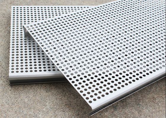 PVC beschichtete die perforierten Decken-Aluminiumfliesen verschobenen des Metall3003h24