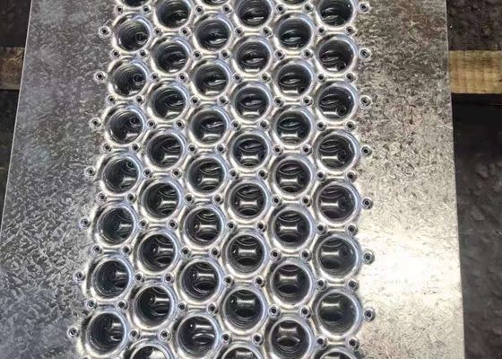 3.0mm 3.5mm Aluminiumgehweg-Gitter für Dachspitzen-Solarantibeleg