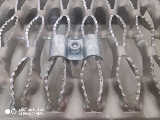 Diamond Hole Shape Hdg Grip-Spreize-Sicherheits-Gitter-Treppen-Schritt-Stahlantibeleg